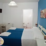 Giovanna 3* מרינה די מנקוורסה