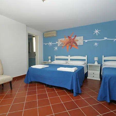 Giovanna 3* מרינה די מנקוורסה