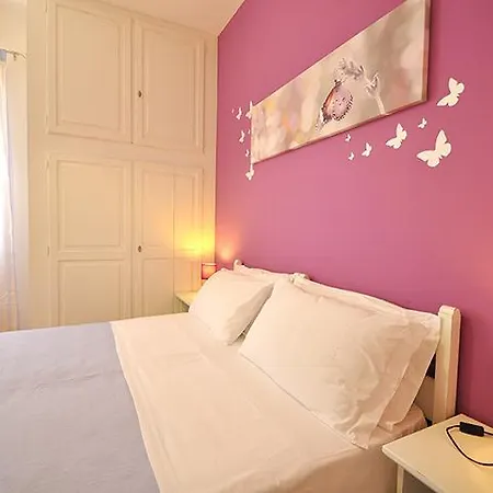 Giovanna Hotel