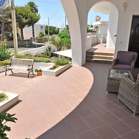 Giovanna Hotel 3*